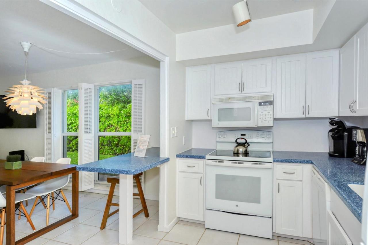 Laplaya 101A Step Out To The Beach From Your Screened Lanai Light And Bright End Unit Longboat Key Luaran gambar